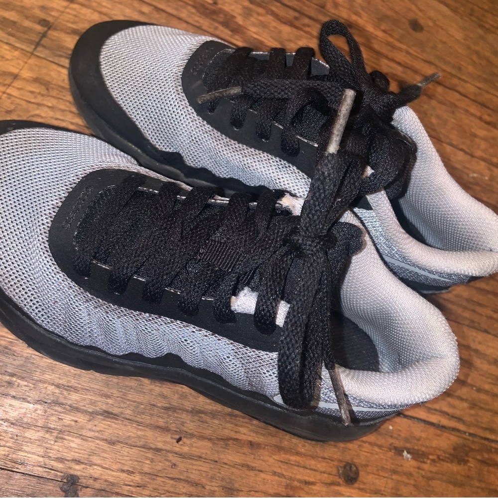 Nike Air Max Invigor